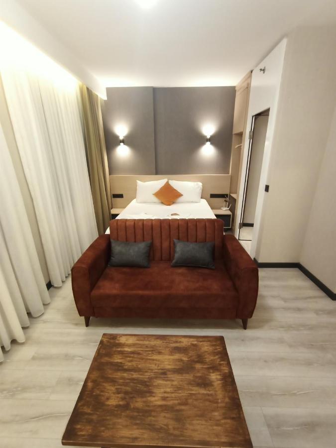 New Falcon Palas Otel Istanbul Exterior photo